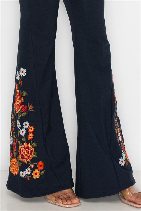 T-Party Coral Roses Embroidery Yoga Pant CJ75493 Navy