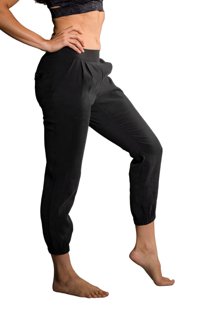 Onzie Hot Yoga Woven Jogger Pant 2019 - Black - side view