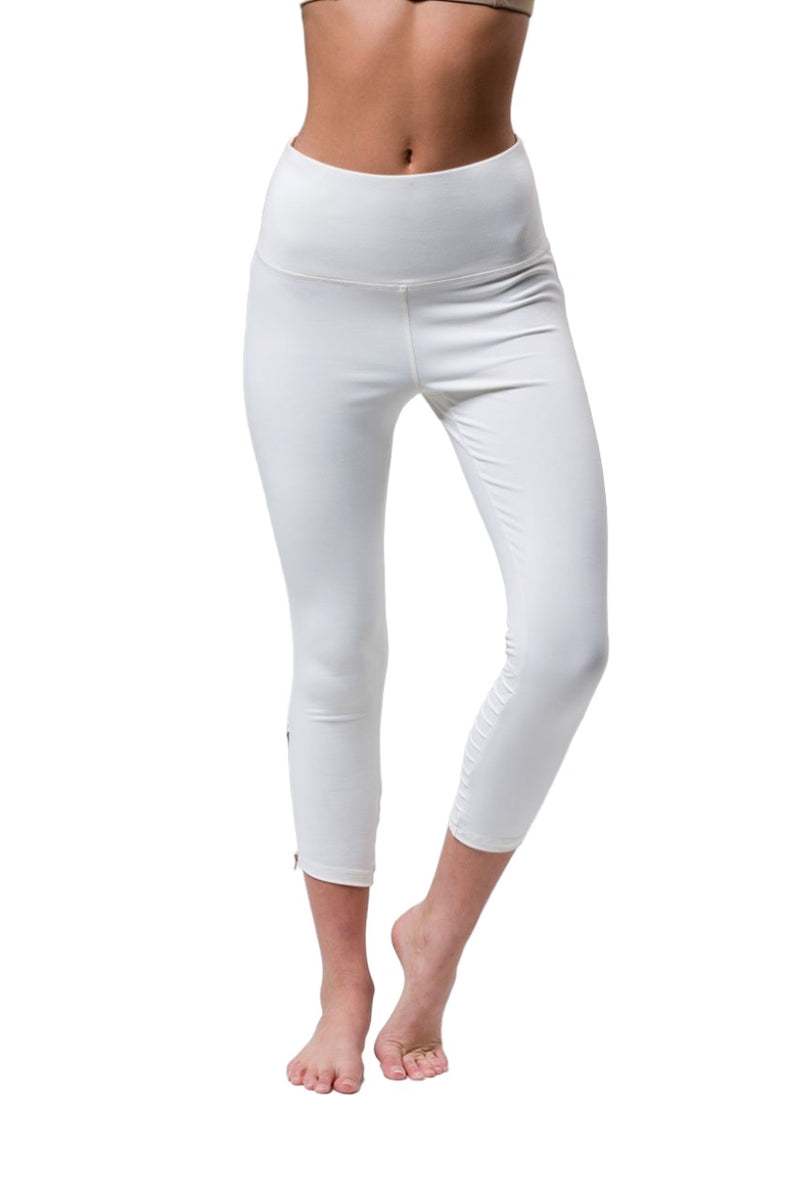 Onzie Pleated Legging 2072 - Ivory - front view
