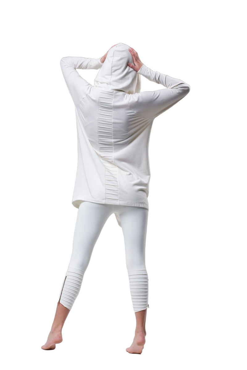 Onzie Pleated Legging 2072 - Ivory - rear view