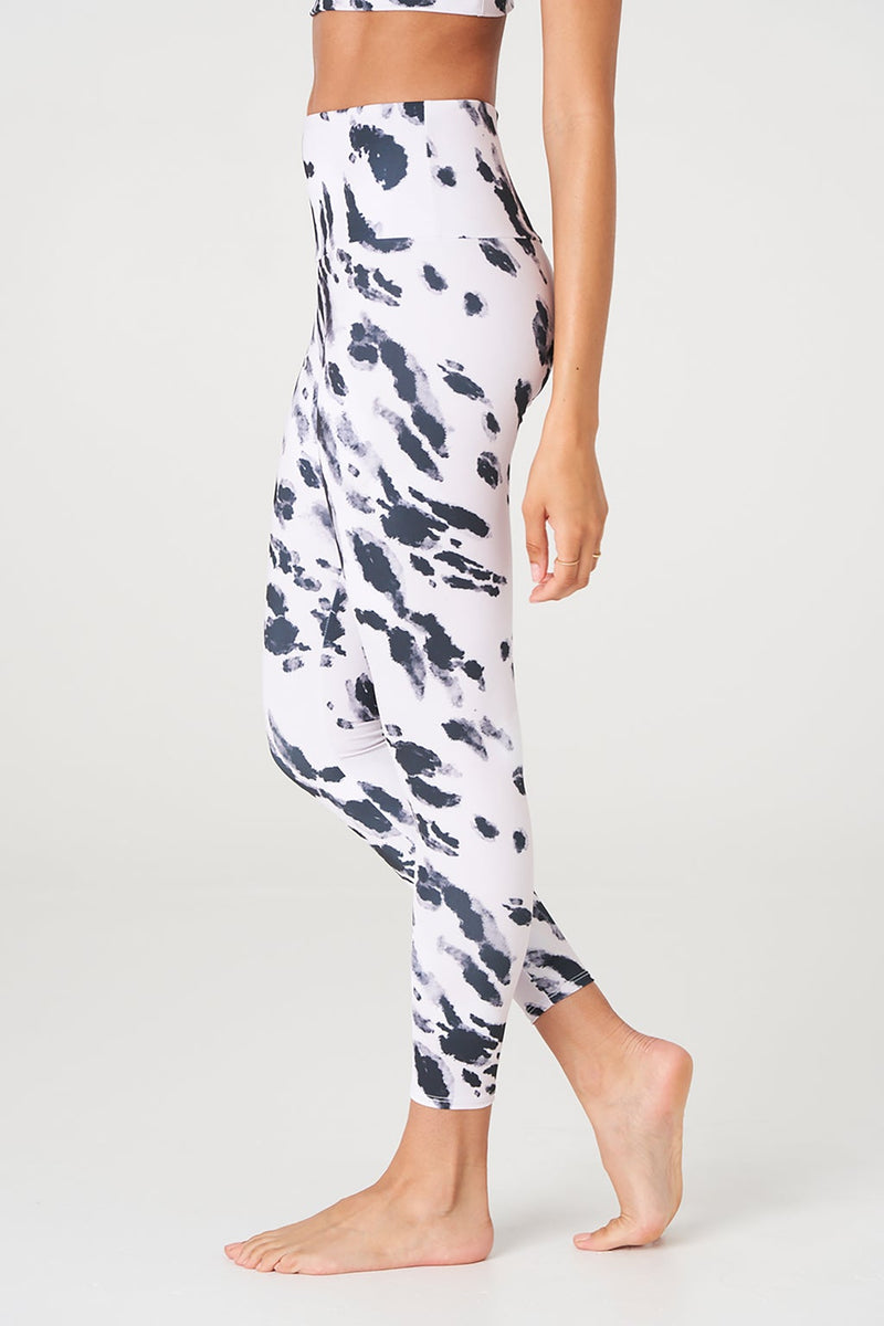 Onzie Flow Highrise Basic Midi 2029 and Plus - Calico - Side View