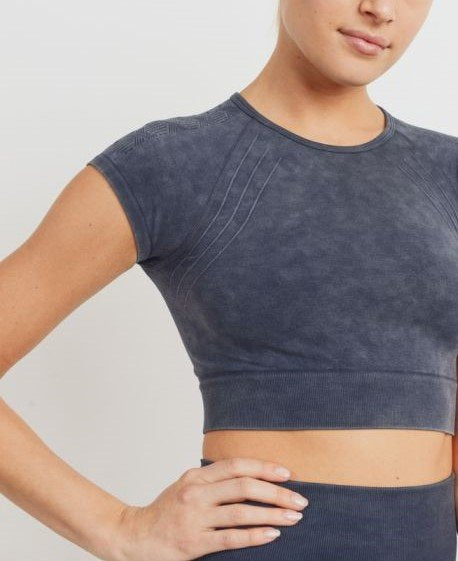 Waves and Crosses Seamless Raglan Crop Top AT2722 Black - front alt view