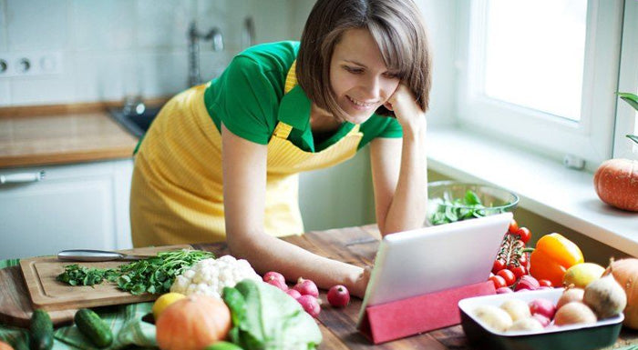 How to survive the holidays with good eating habits