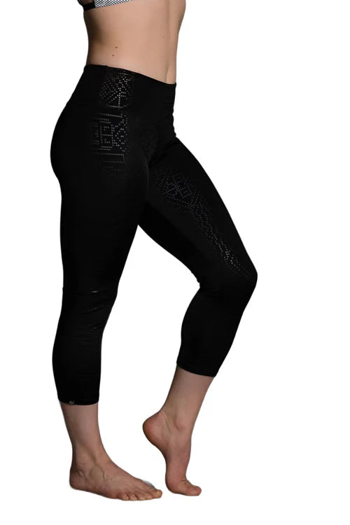 Onzie Hot Yoga Capri 202