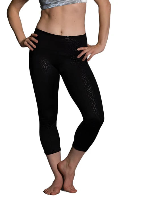 Onzie Hot Yoga Capri 202