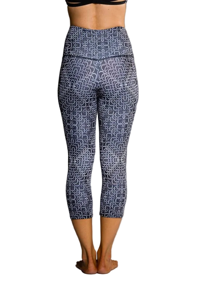 Onzie Hot Yoga High Rise Capri 259