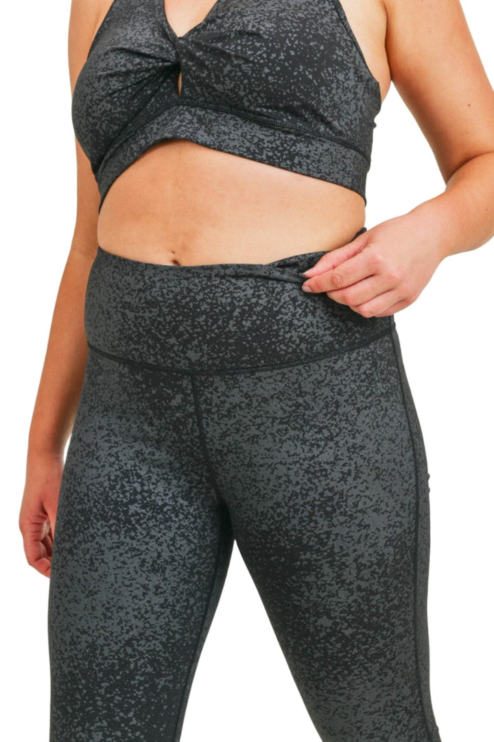 Mono B Flake Foil High-Waist Leggings APH3103 Plus - Foil Print - Rear View