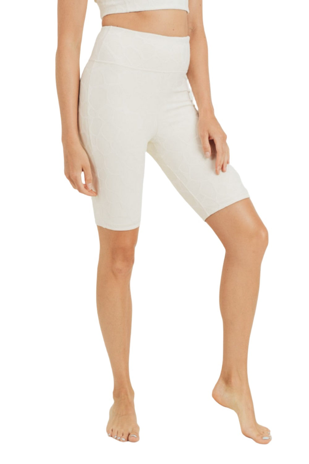 Textured Giraffe Print TACTEL® Highwaist Biker Shorts APH8039 - Natural - Front View