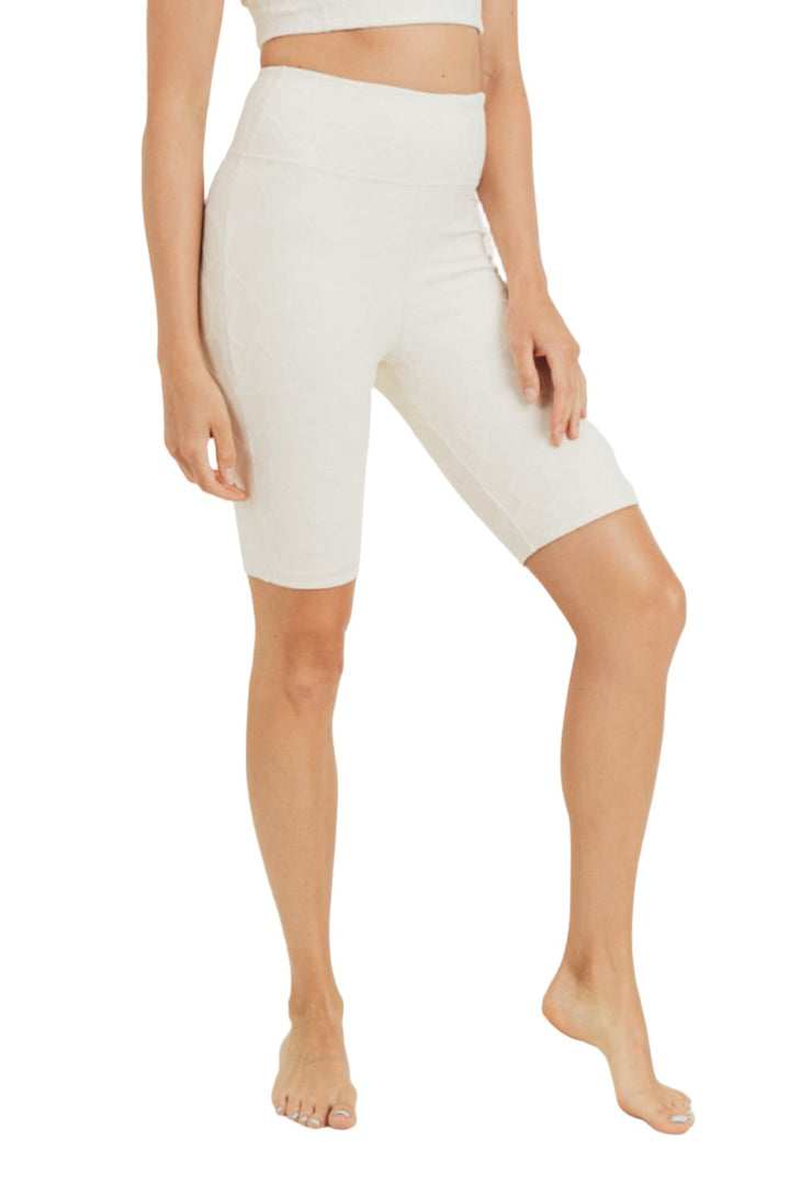 Textured Giraffe Print TACTEL® Highwaist Biker Shorts APH8039 - Natural - Front View