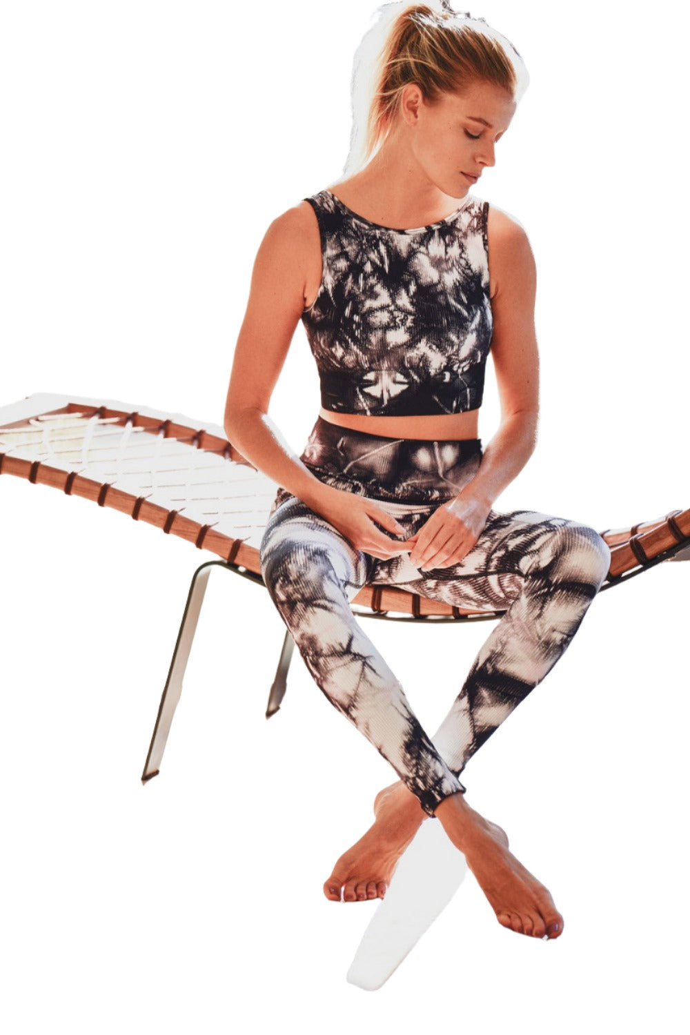 Mono B Smokescreen Tie-Dye Ribbed Seamless Highwaist Leggings APH3049 - Black/White - Rear View