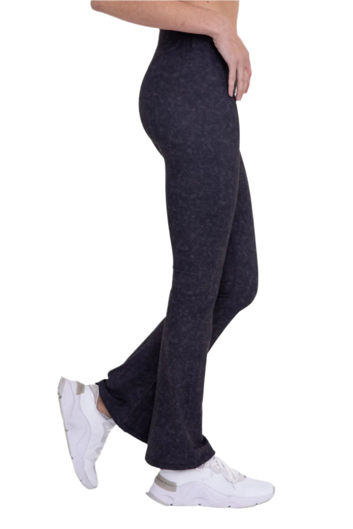 Mono B Muted Watercolor Flared Legging - Black - Side View