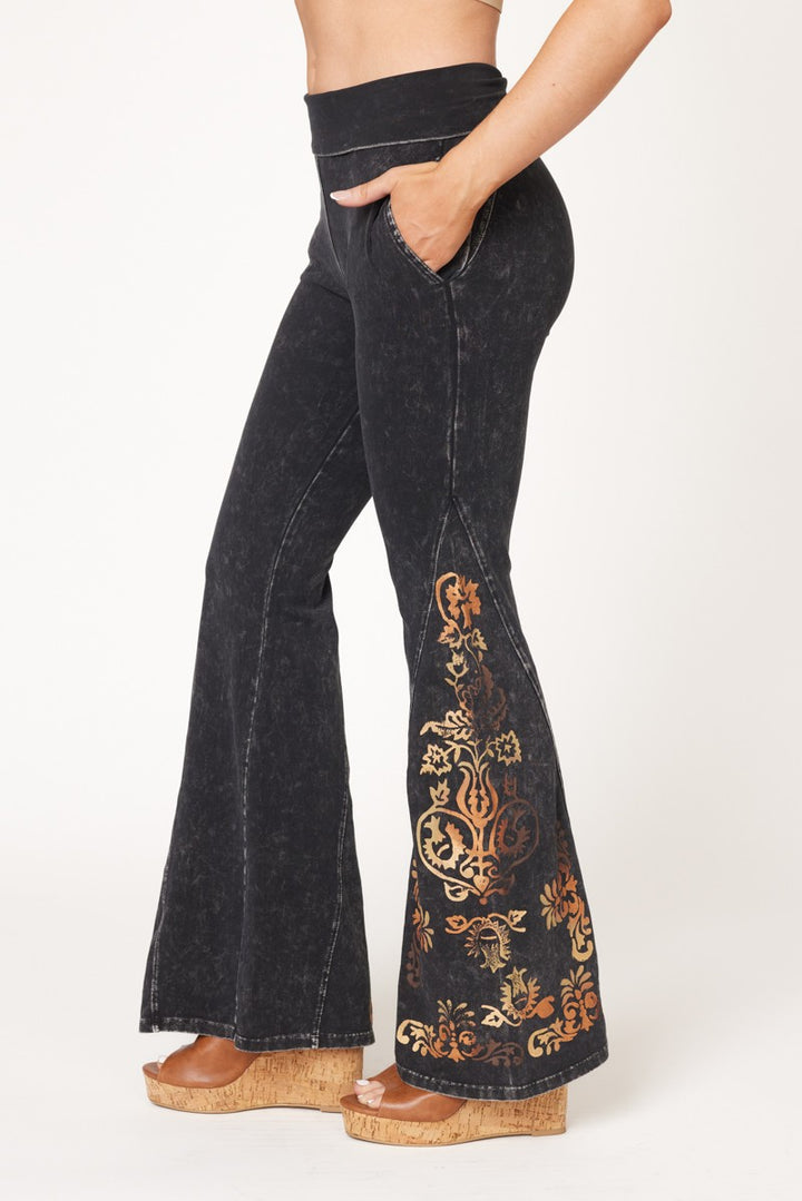 T-Party Hand Printed Floral Wide Bootcut Flair Pant with Pockets CS5702