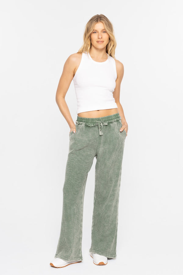 Mono B Distressed Mineral-Washed Pants KP11923