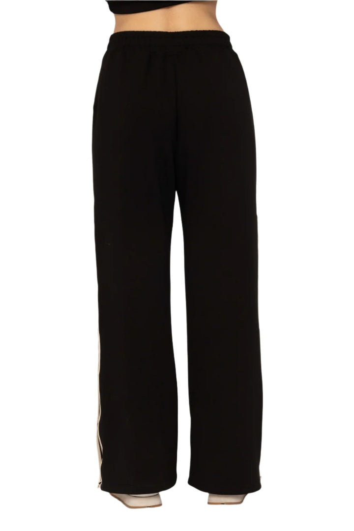 Black/Natural - Back View