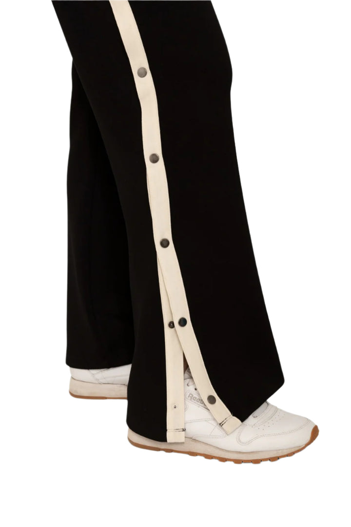 Black/Natural - Side View