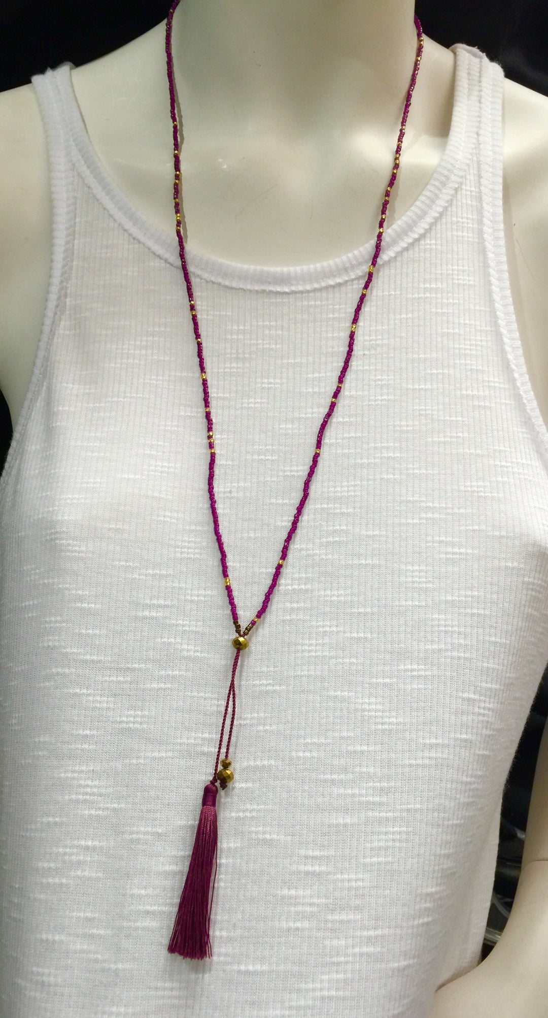Single Strand Seed Bead Mini Tassel Necklace - Burgundy