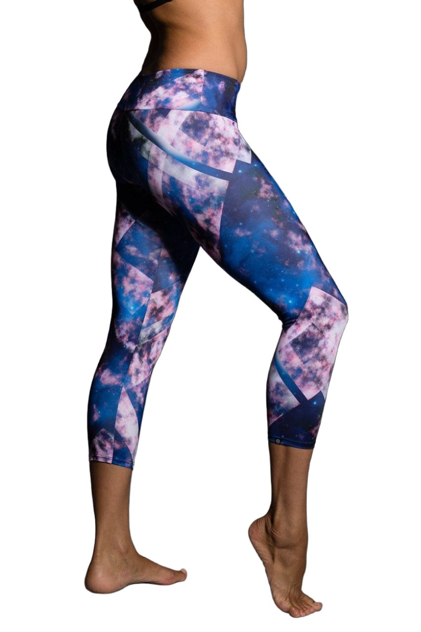 Onzie Hot Yoga Capri 202 Celeste - side view
