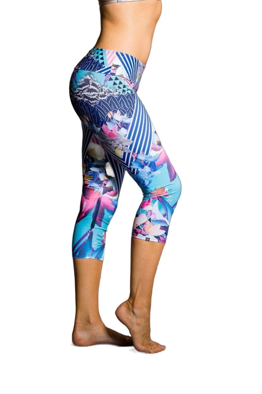 Onzie Hot Yoga Capri 202 Juicy Leaf - side view