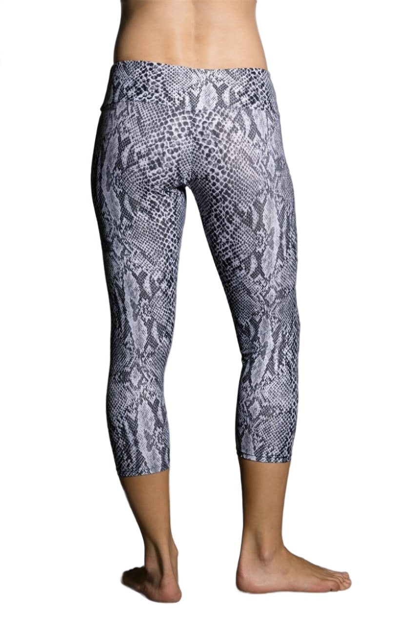 Onzie Hot Yoga Capri 202 Nocturnal - rear view
