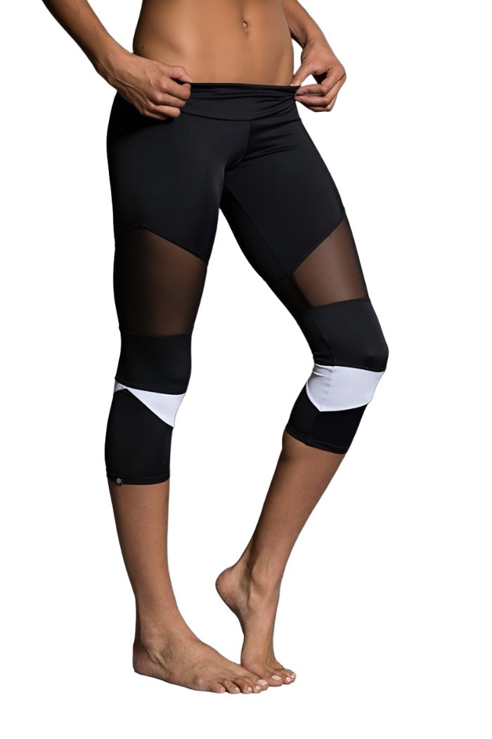 Onzie Hot Yoga Cut Out Capri 270 - Black/White - side view