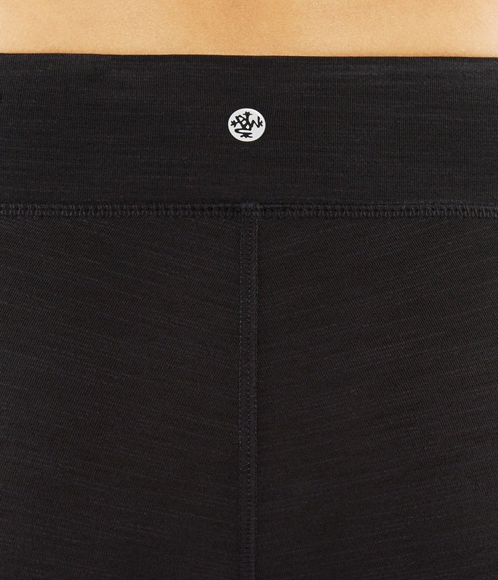 Manduka Flux Tight - Black - close view