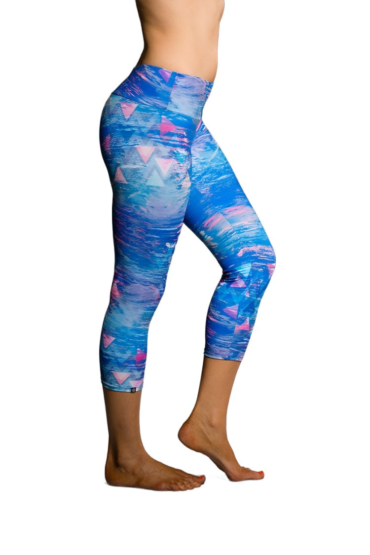 Onzie Hot Yoga Capri 202 Elevate
