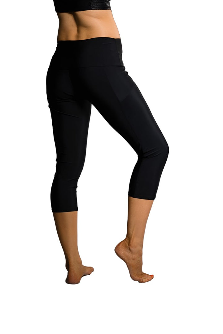 Onzie Hot Yoga High Rise Stunner Capri 2011 - Black - rear view