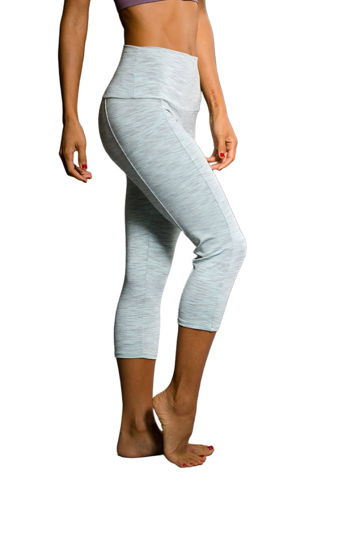 Onzie Hot Yoga High Rise Stunner Capri 2011 - Mint Heather - side view
