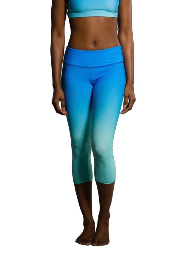 Onzie Hot Yoga Graphic Capri 241 - Indian Blue Ombre  - front view