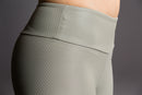 Onzie Hot Yoga Capri 202