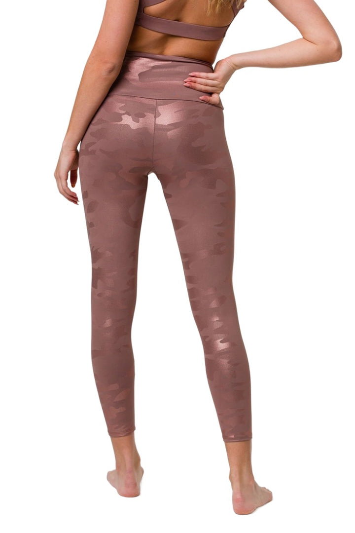 Onzie Flow Highrise Basic Midi 2029 Foil - Rose Gold Camo Foil - rear view