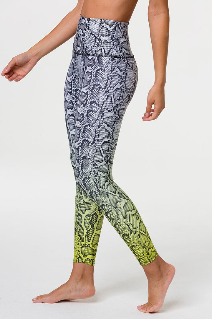 Onzie Flow Highrise Basic Midi 2029 and Plus - Vixen - Side View