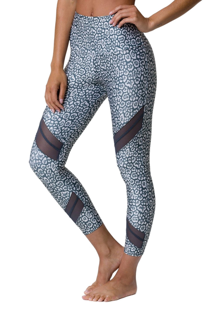 Onzie Flow Sporty Legging 2051 - Sandy Cat - side view