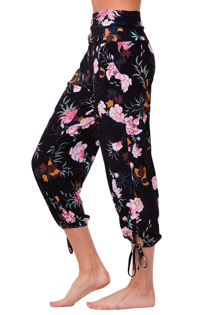 Onzie Hot Yoga Gypsy Pants 212 - Kiku - side view