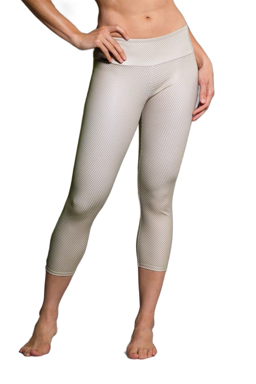 Onzie Flow Highrise Basic Midi 2029 and Plus - Gold Fishnet - Front View