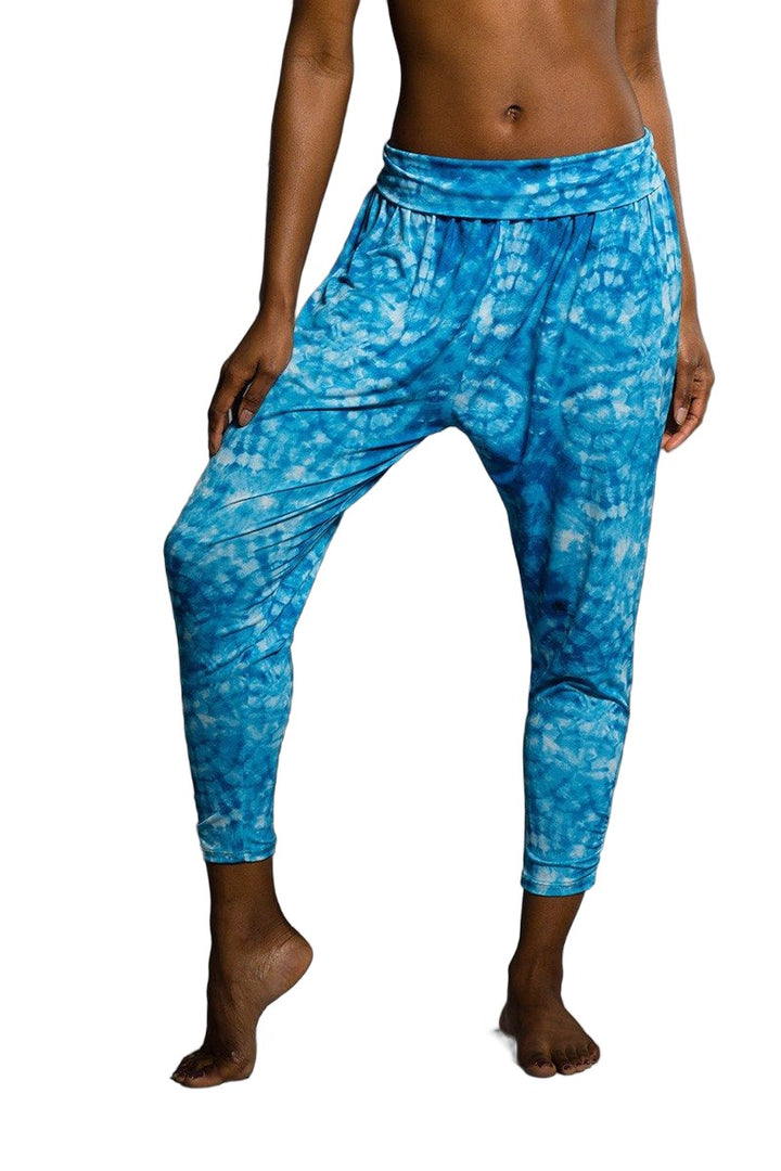 Onzie Flow Harem Pant 2024 - Tie Dye Blue - front view