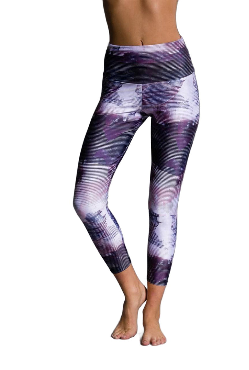 Final Sale Onzie Flow Highrise Basic Capri 2029 - Abstract - front view