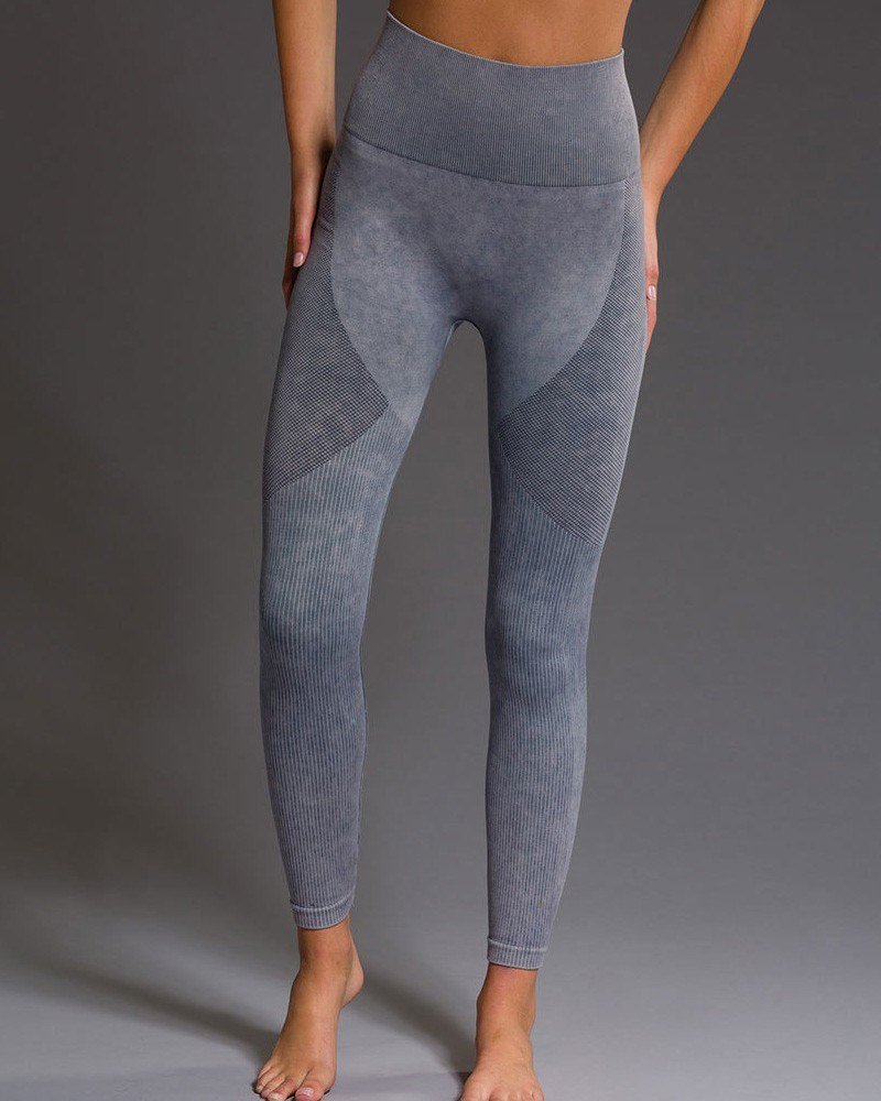 Onzie Flow Seamless Legging 2039 Slate Grey - front view