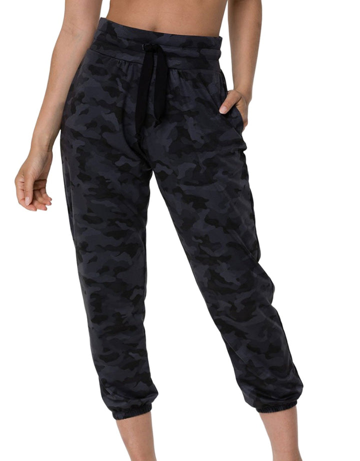 Onzie Flow Divine Jogger Pant 2234 - Black Grey Camo - Front View