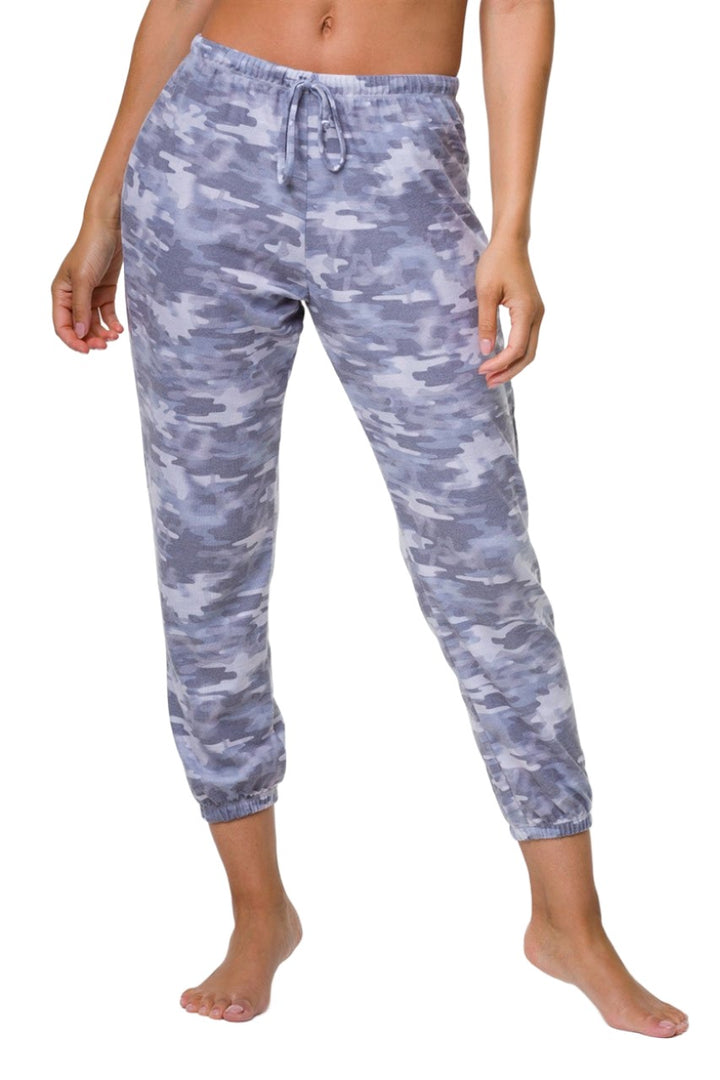 Onzie Flow WEEKEND SWEATPANT 2243 - Cozy Camo - front view