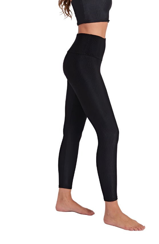 Onzie Hot Yoga High Rise Ribbed Midi 2250 - Black Rib - Side View