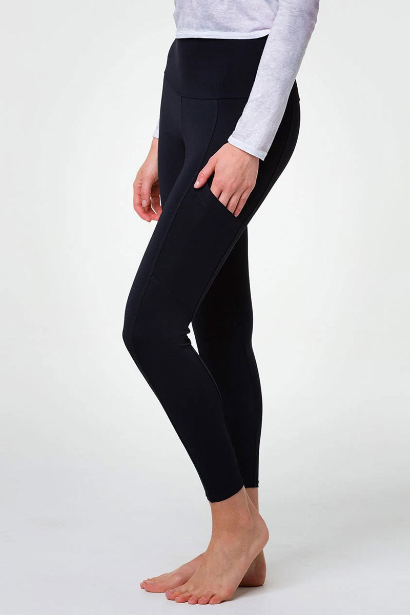 New Onzie Flow Pocket Legging 2261 - Black - side view