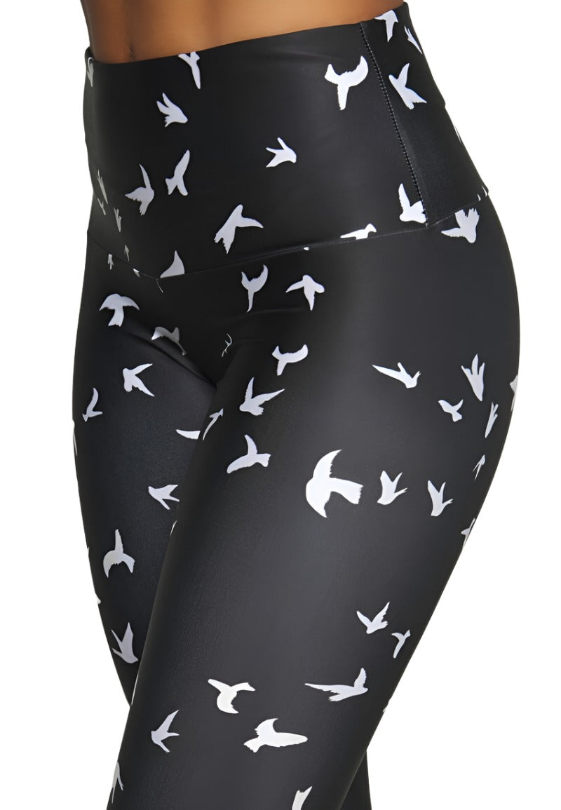 Onzie Hot Yoga High Rise Legging 228 - Sparrow - close view