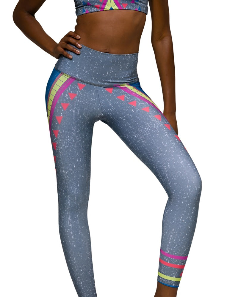 Onzie Flow High rise Basic Capri 2029 Future Primitive - Front View