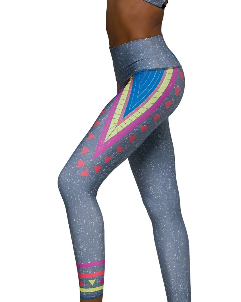 Onzie Flow High rise Basic Capri 2029 Future Primitive - Side View