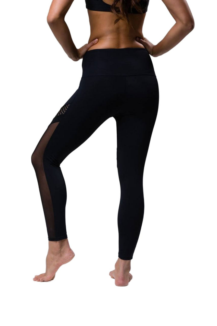 Final Sale Onzie Chrome Legging 2078 - black - rear view