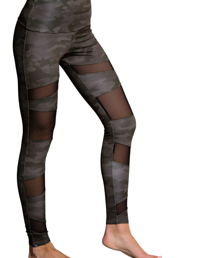 Onzie Hot Yoga High Rise Bondage Legging 280 - Silver Snake - Side View