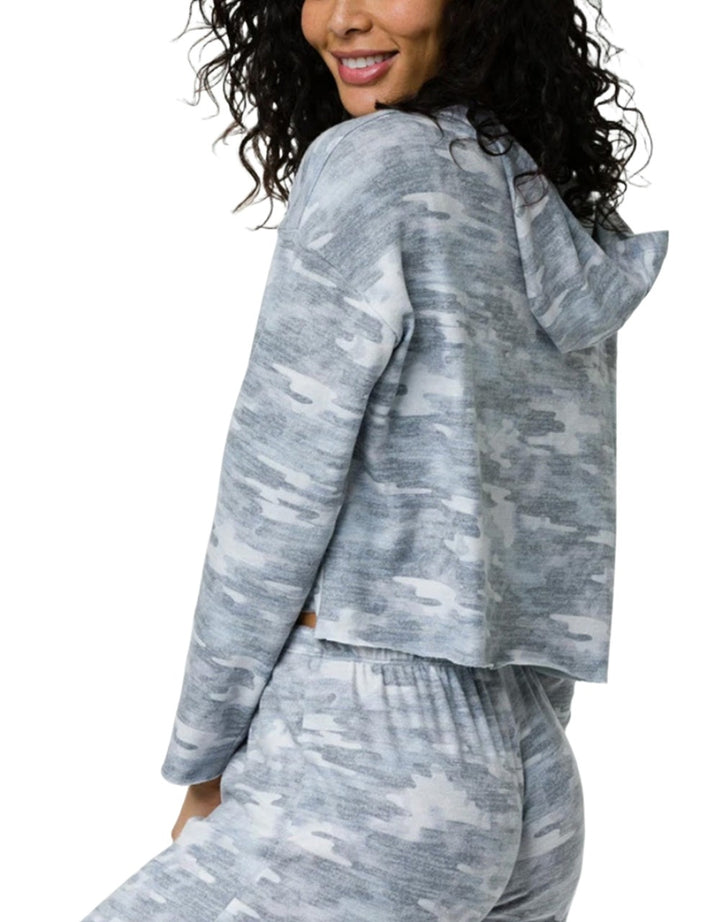 Onzie Flow Weekend Crop Hoodie 3710 - Cozy Camo - side view