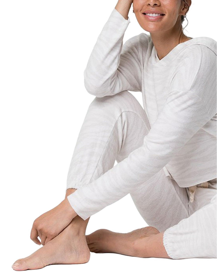 Onzie Flow Weekend Crop Hoodie 3710 - Zebra - side   view