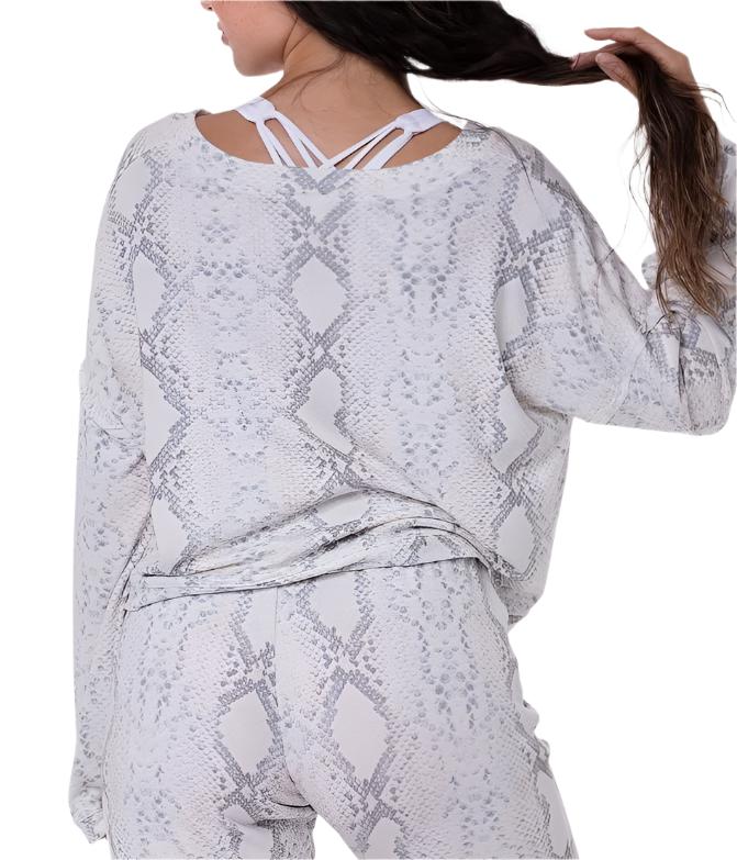 Onzie Flow Weekend V Neck Tee 3770 - Anaconda - rear view